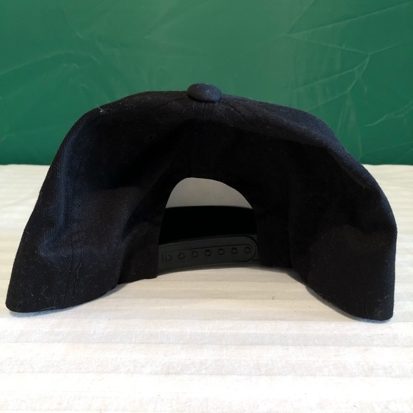 Chicago Bulls Hat - Picture 2 of 2